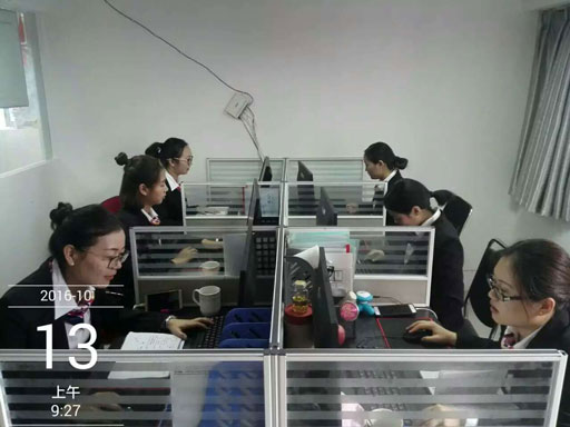 隆中重工外貿部90后美女團 隆中重工外貿部90后美女團