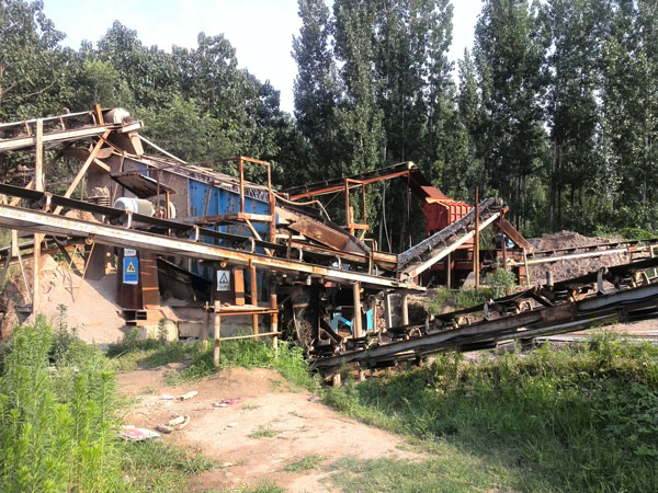 露天礦山設(shè)備